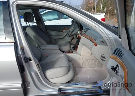 2004 Mercedes-Benz S 430 z USA, uszkodzony, nr VIN WDBNG70JX4A413836